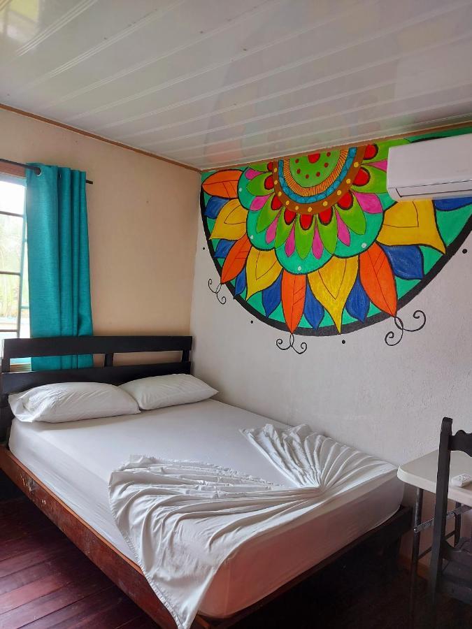 Yubarta Lodge อูวีตา ภายนอก รูปภาพ