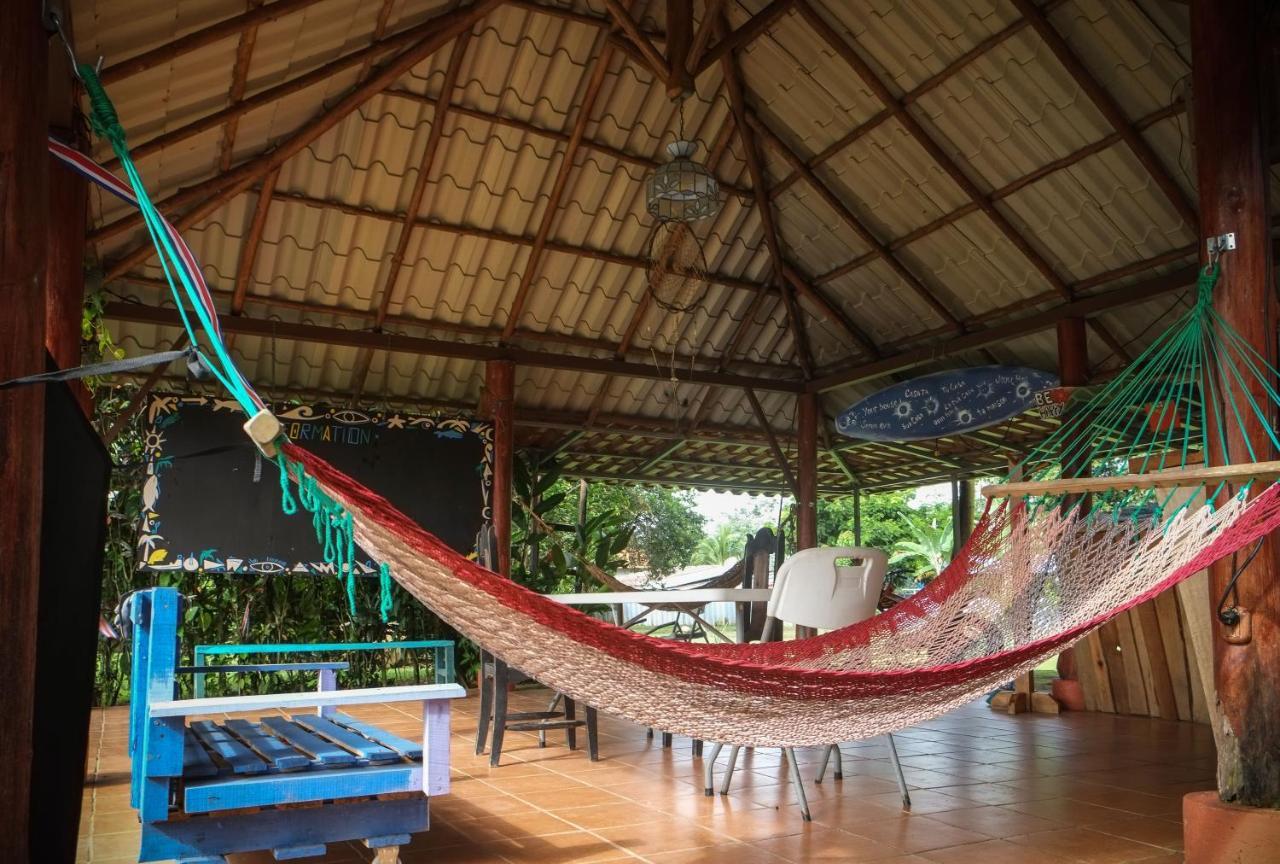 Yubarta Lodge อูวีตา ภายนอก รูปภาพ