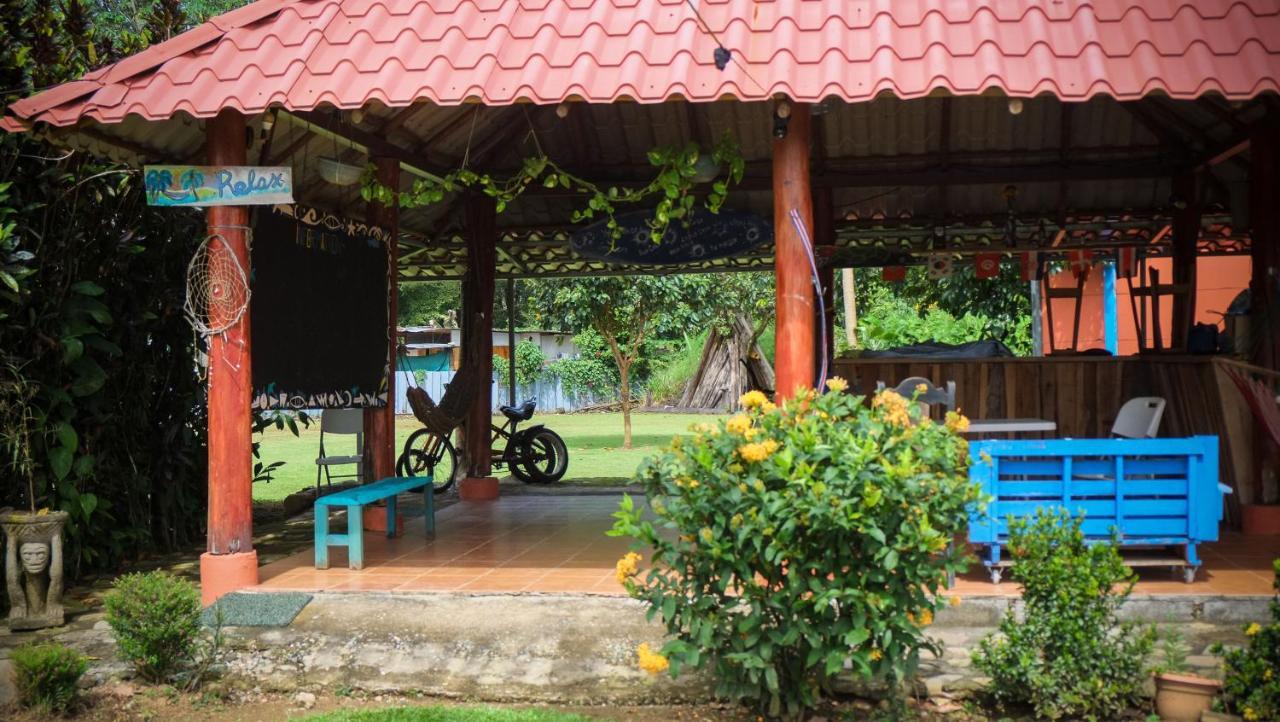 Yubarta Lodge อูวีตา ภายนอก รูปภาพ